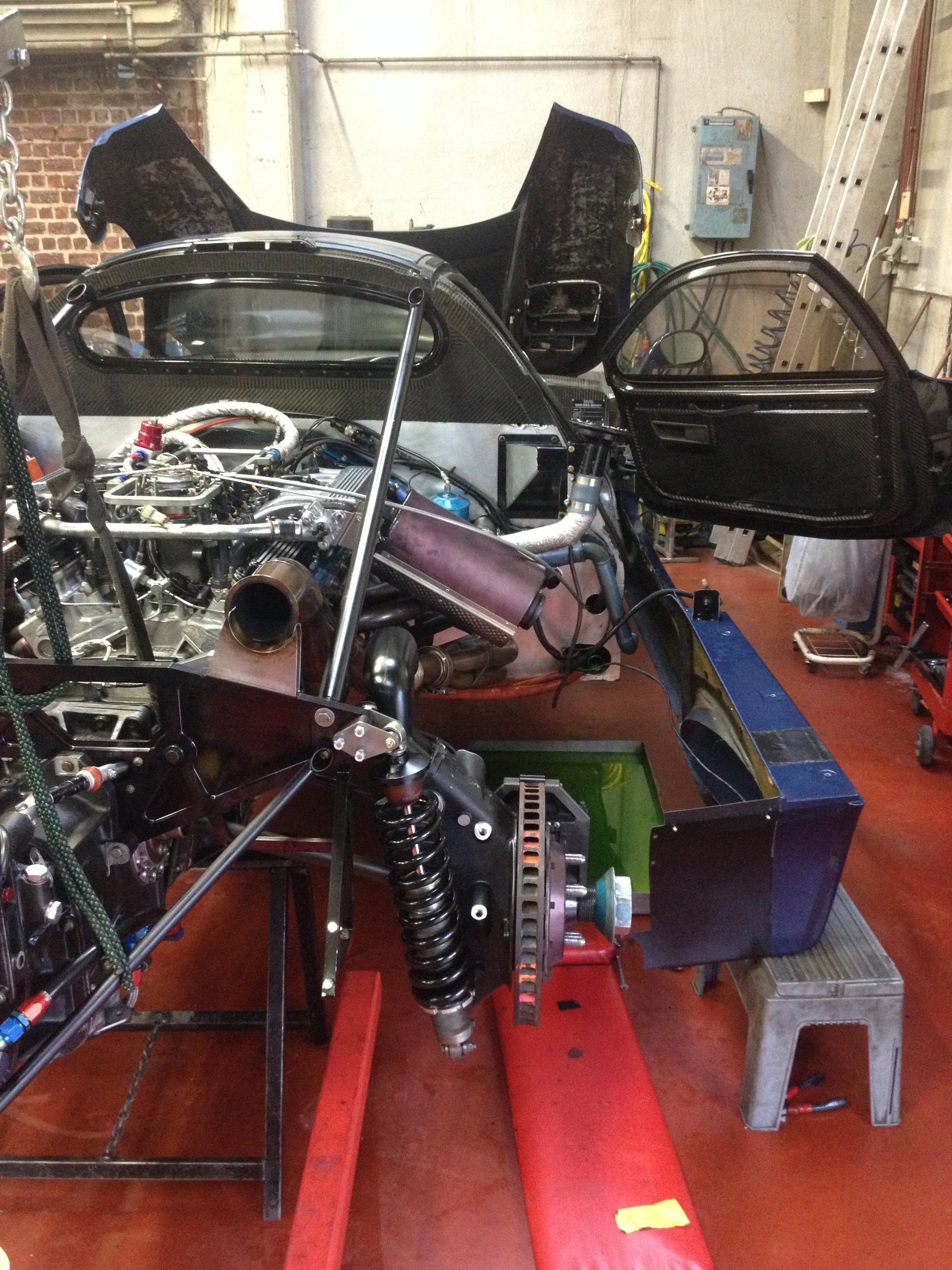 1990 Jaguar XJR-15 - Winner ex Works Road Legal ! and the only one known with 7 Liters engine !, foto 8