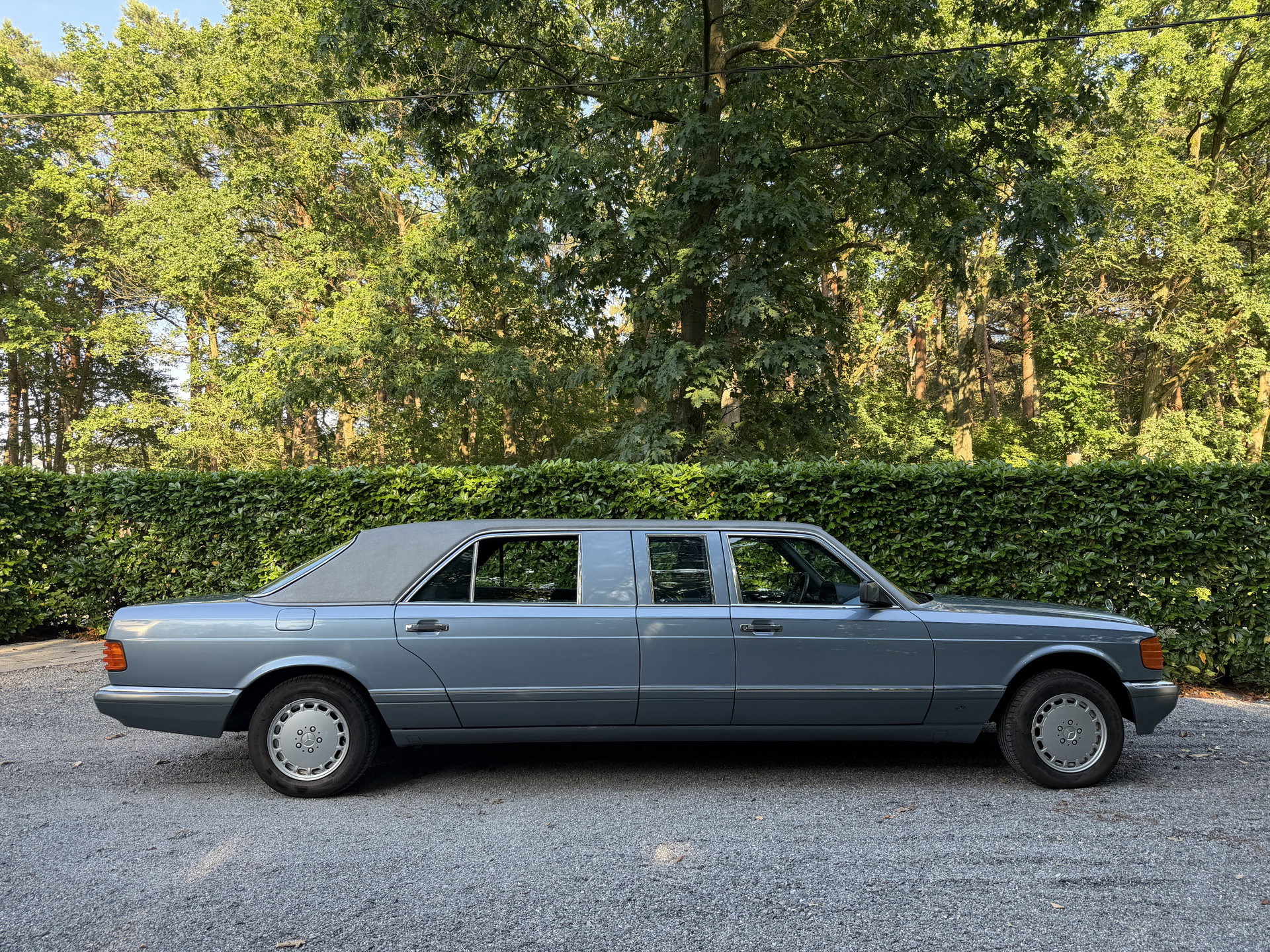 1988 Mercedes-Benz S-Class - 300 SEL Limousine, foto 2