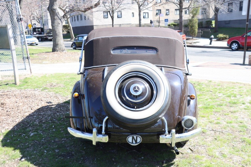 1941 Mercedes-Benz Typ 230, foto 4