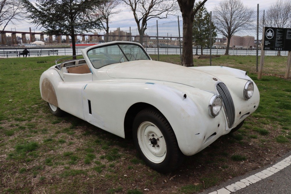 1953 Jaguar XK 120, foto 1