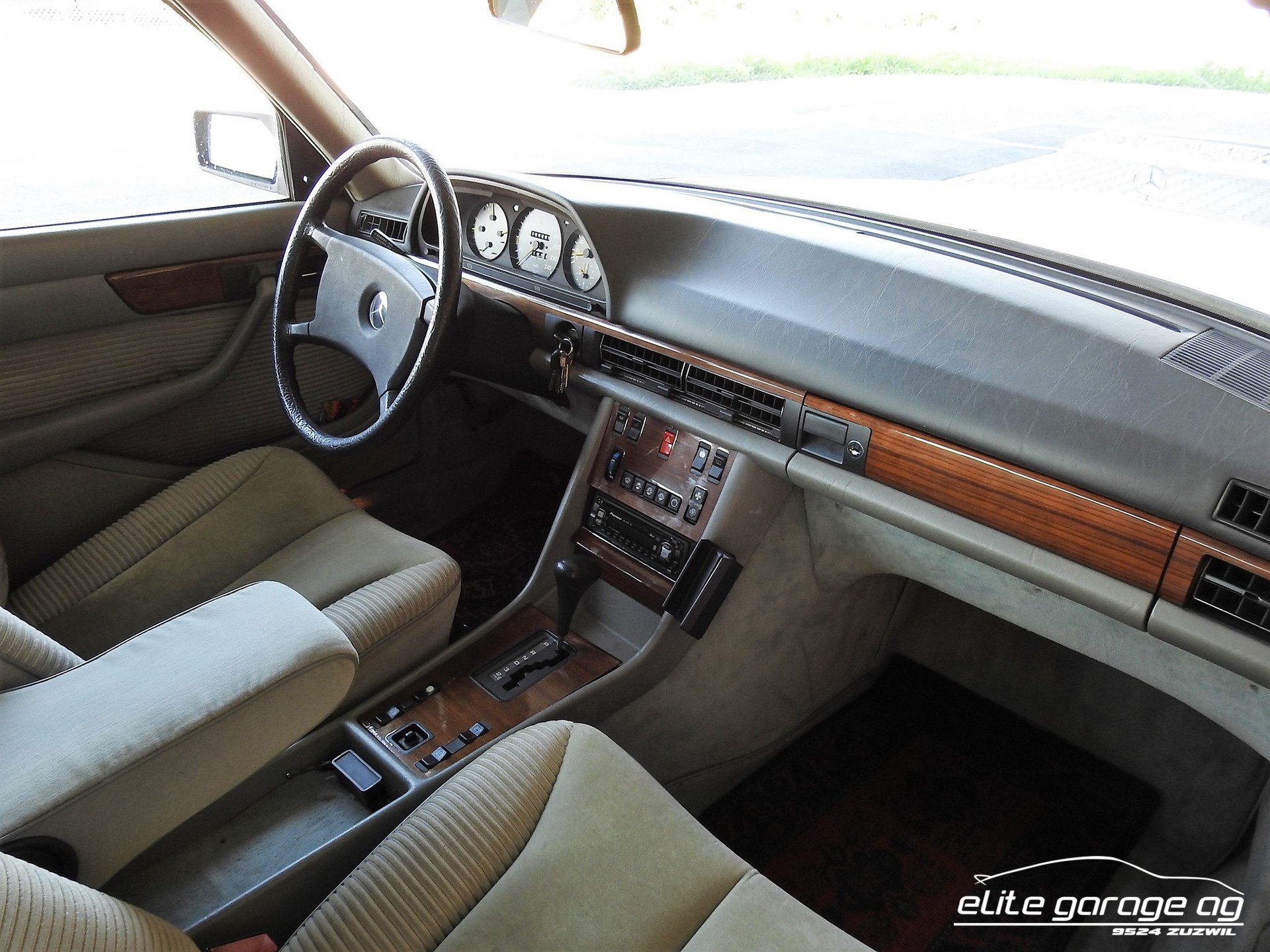 1982 Mercedes-Benz SL - 380 SE, foto 7