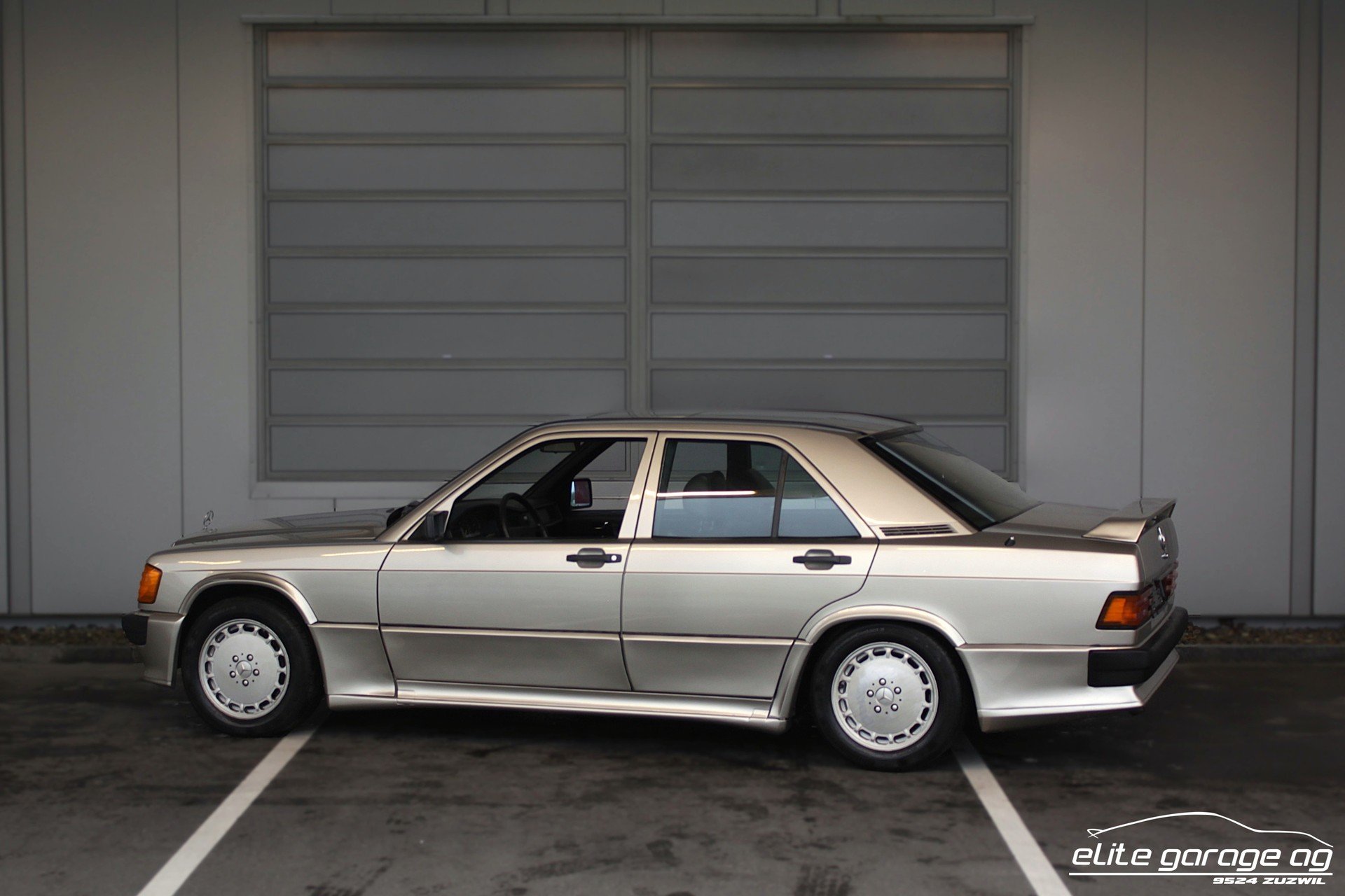 1989 Mercedes-Benz 190 - 190 E 2.5-16 VETERANENGEPRÜFT, foto 3