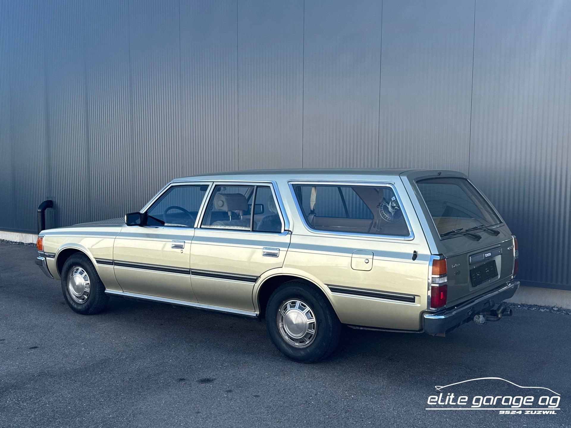 1982 Toyota Crown - Crown 2800i Station, foto 3
