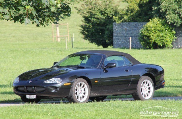 2000 Jaguar XKR - XKR S/C Convertible, foto 1