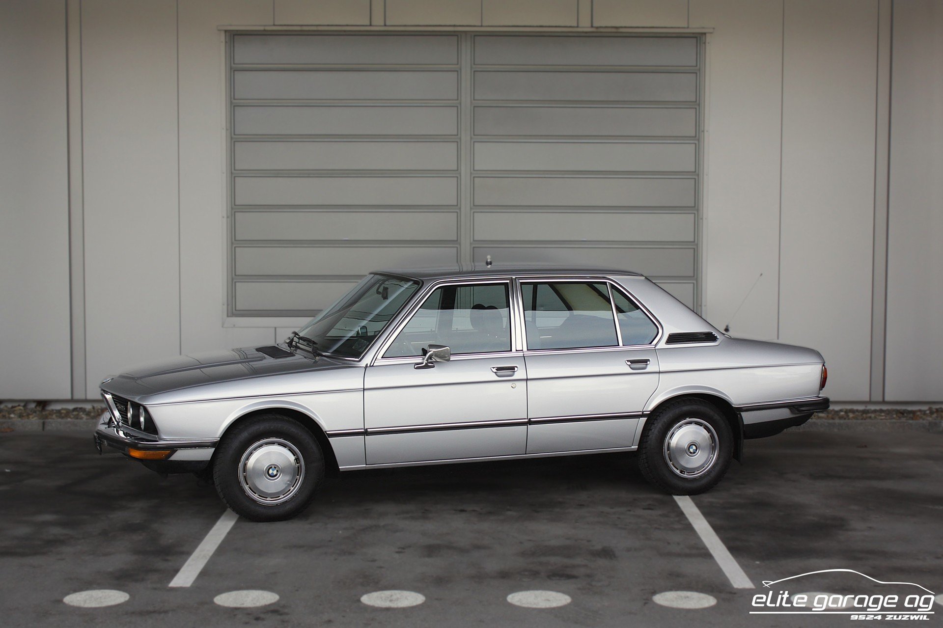 1975 BMW 525 - 525 E12 ex Polizeiauto (wie Derrick) VETERANENGEPRÜFT, foto 1