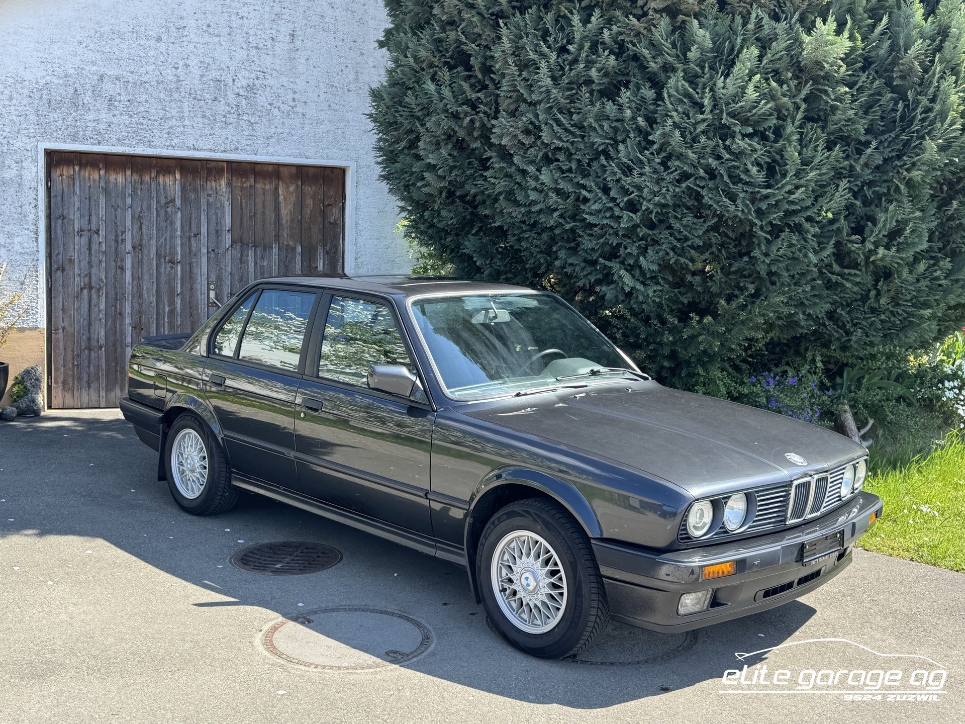 1990 BMW 325 - 325i E30 Handschalter, foto 1