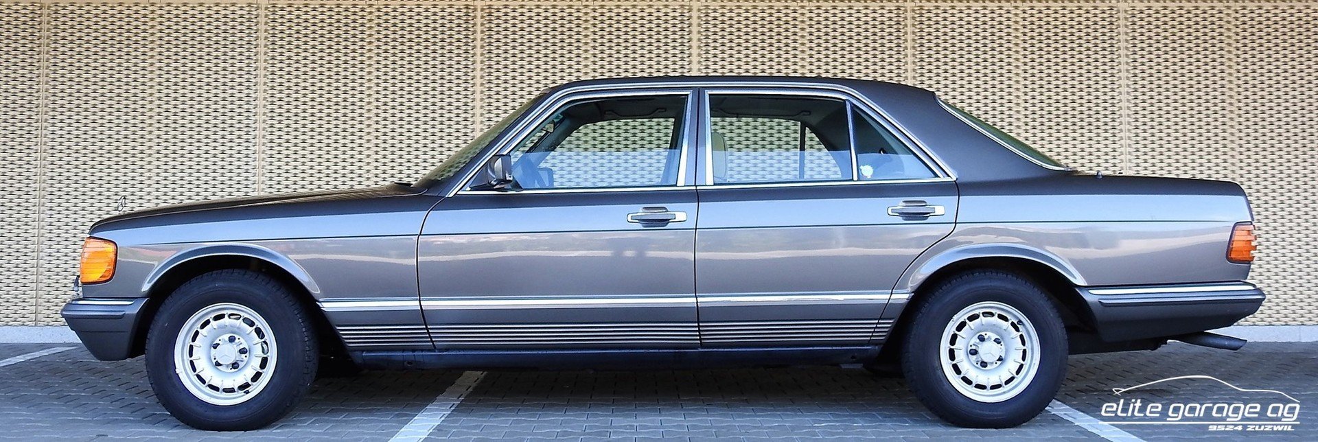 1982 Mercedes-Benz SL - 380 SE, foto 2