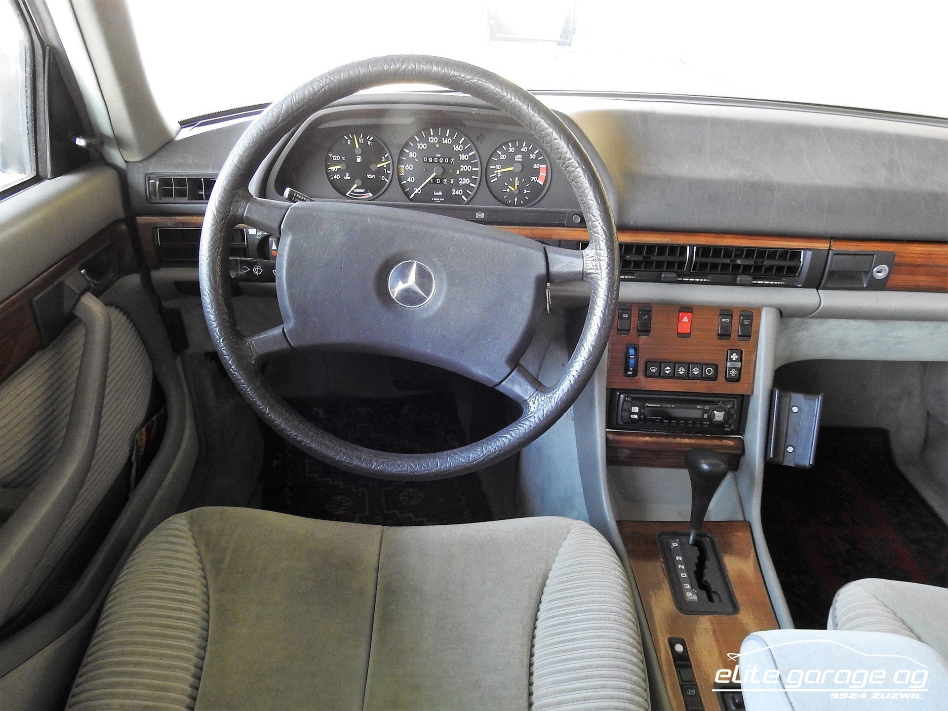 1982 Mercedes-Benz SL - 380 SE, foto 5