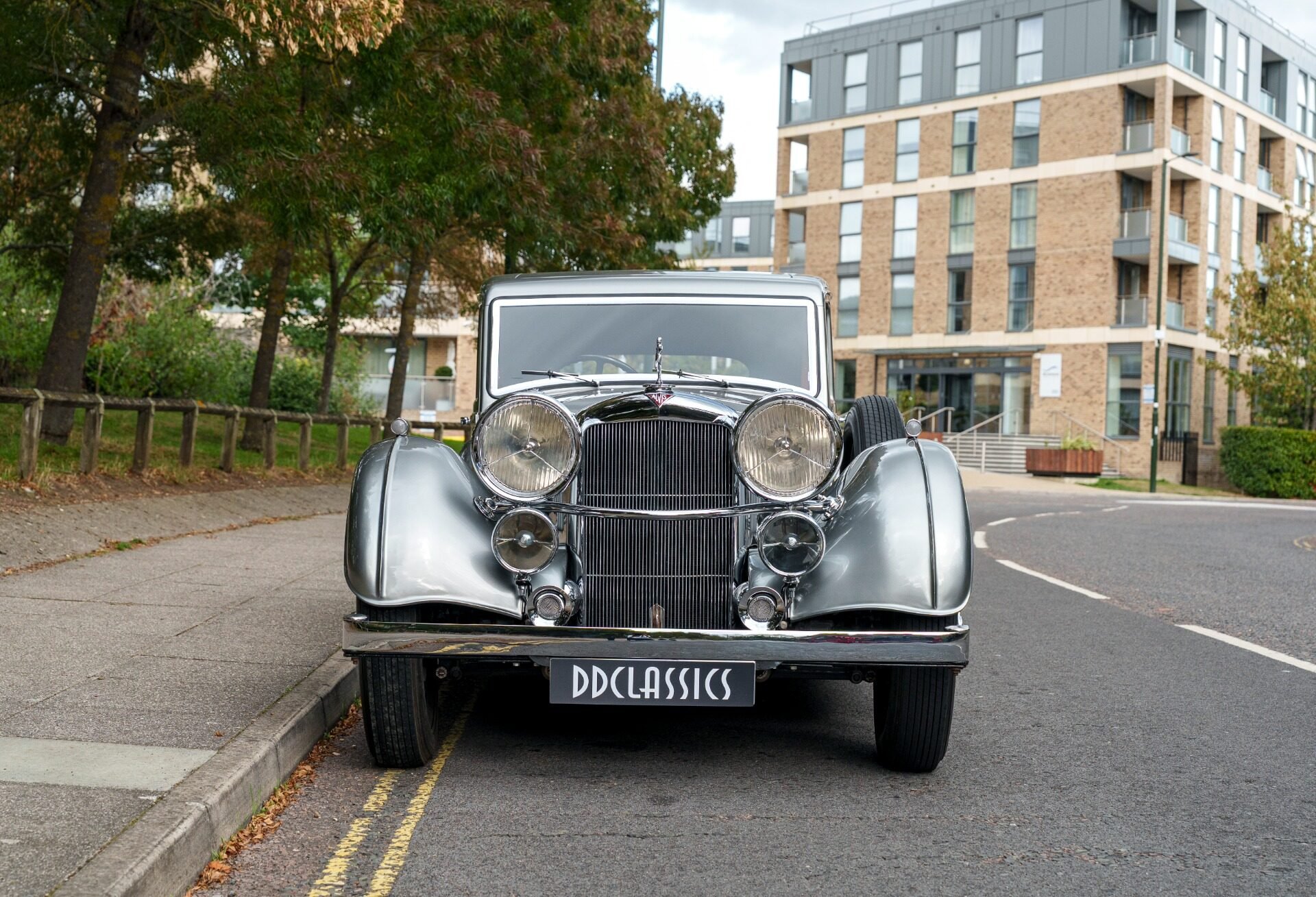 1937 Alvis 4.3-litre - SA 'Pillarless' Saloon by Vanden Plas, foto 5