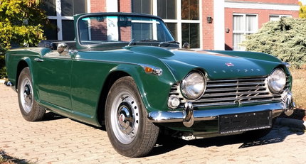 1965 Triumph TR4 - Convertible