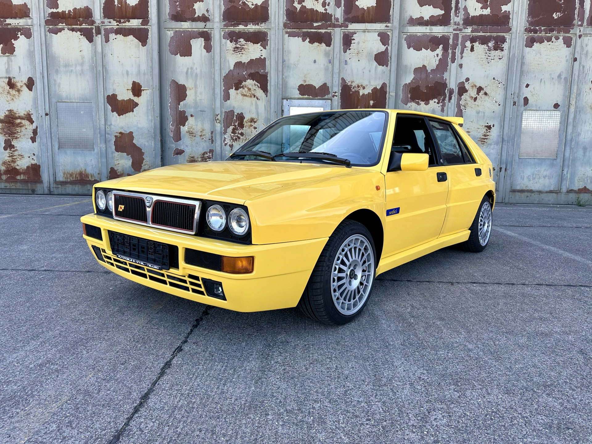 1993 Lancia Delta - HF Integrale Sedici Sondermodell "Giallo Ginestra" Original!, foto 1