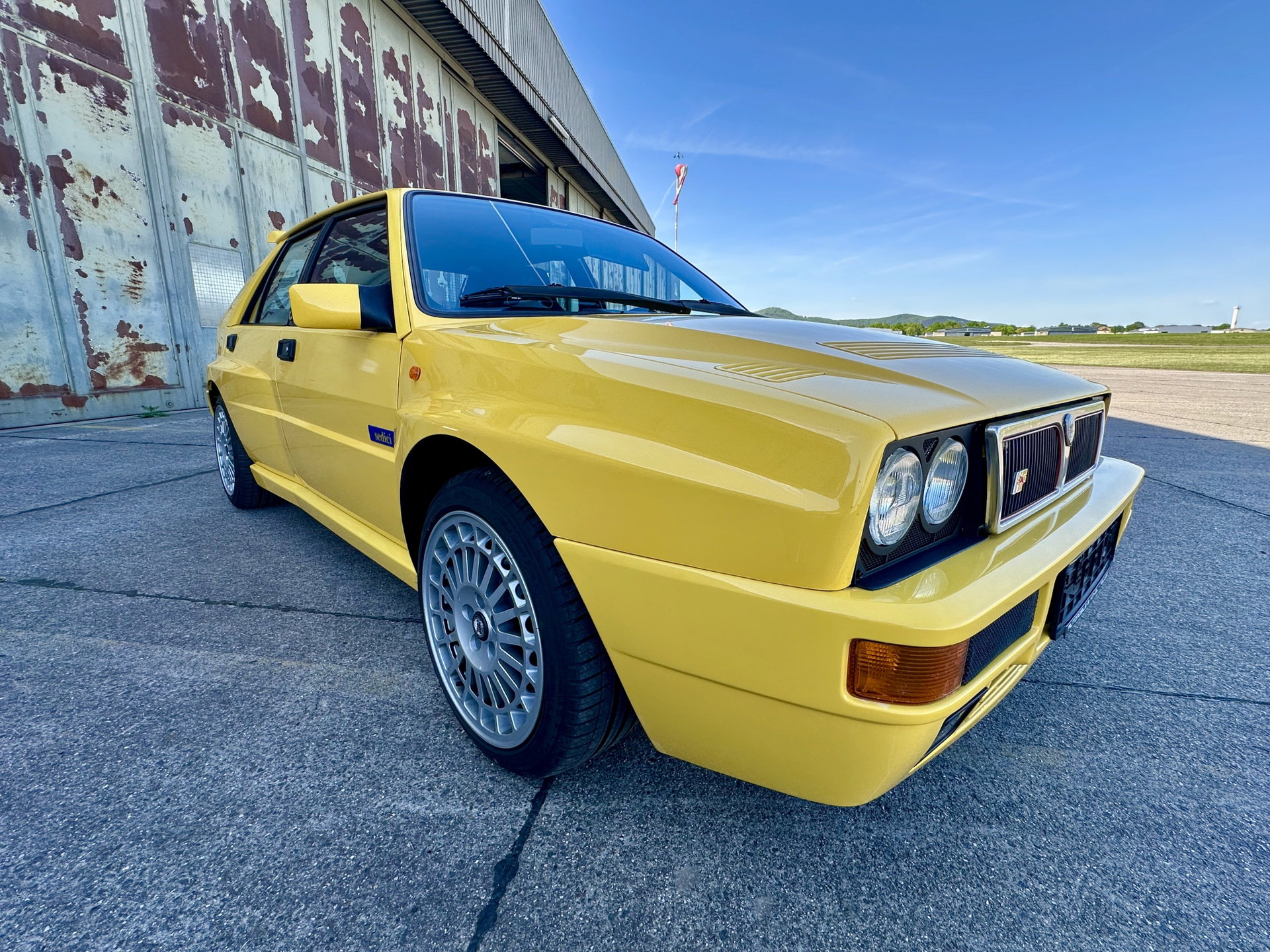 1993 Lancia Delta - HF Integrale Sedici Sondermodell "Giallo Ginestra" Original!, foto 3