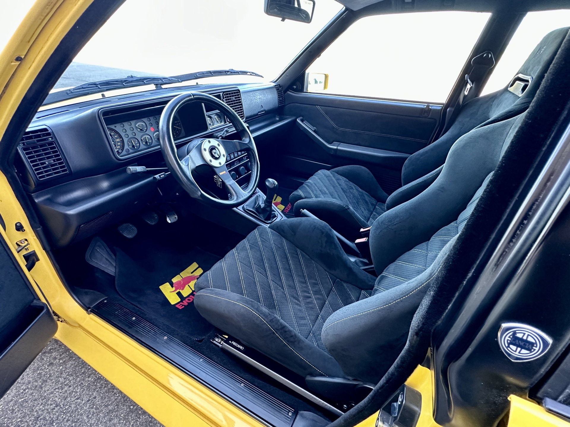 1993 Lancia Delta - HF Integrale Sedici Sondermodell "Giallo Ginestra" Original!, foto 12