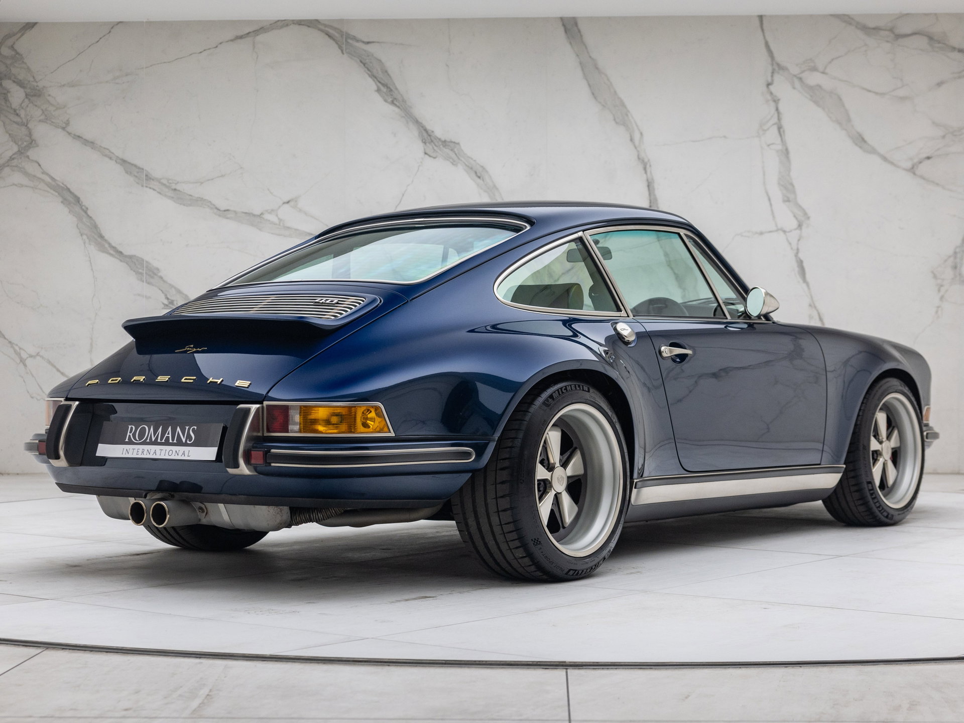1991 Porsche 911 / 964 Carrera - Re-Imagined by Singer 'The Surrey Commission', foto 3