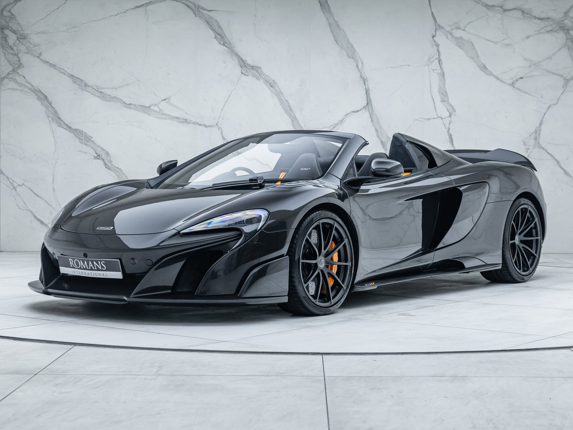 2017 McLaren 675 LT - Spider MSO Carbon Series | Classic Driver Market
