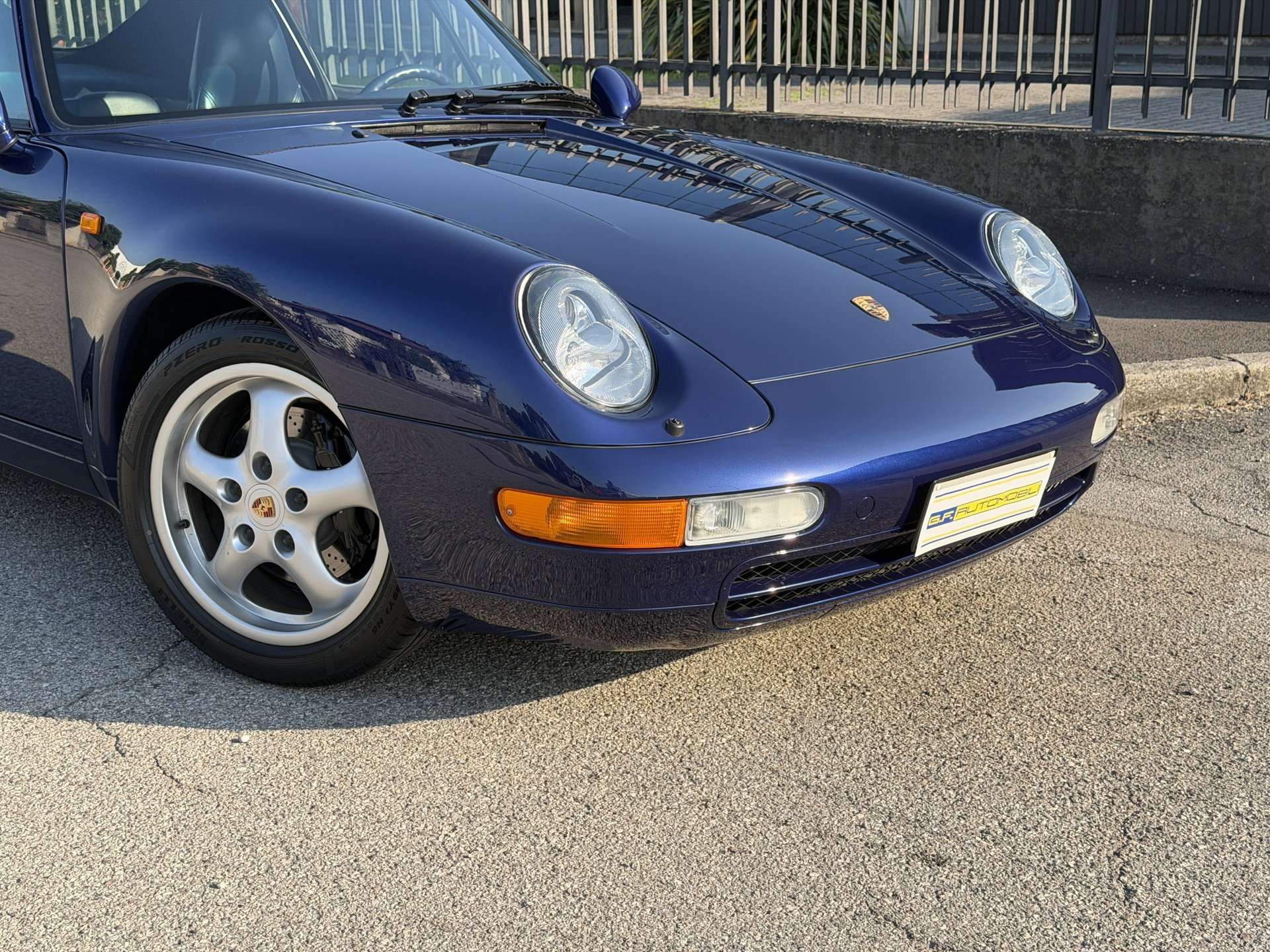 1995 Porsche 911 / 993 Carrera - Carrera 2 Cabrio * 3.577 KM FROM NEW * MANUAL *, foto 10