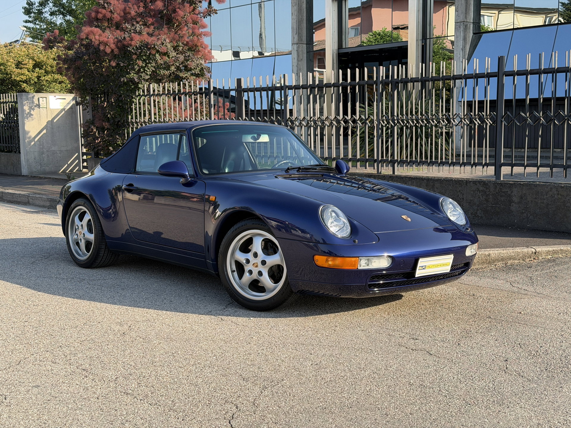1995 Porsche 911 / 993 Carrera - Carrera 2 Cabrio * 3.577 KM FROM NEW * MANUAL *, foto 9