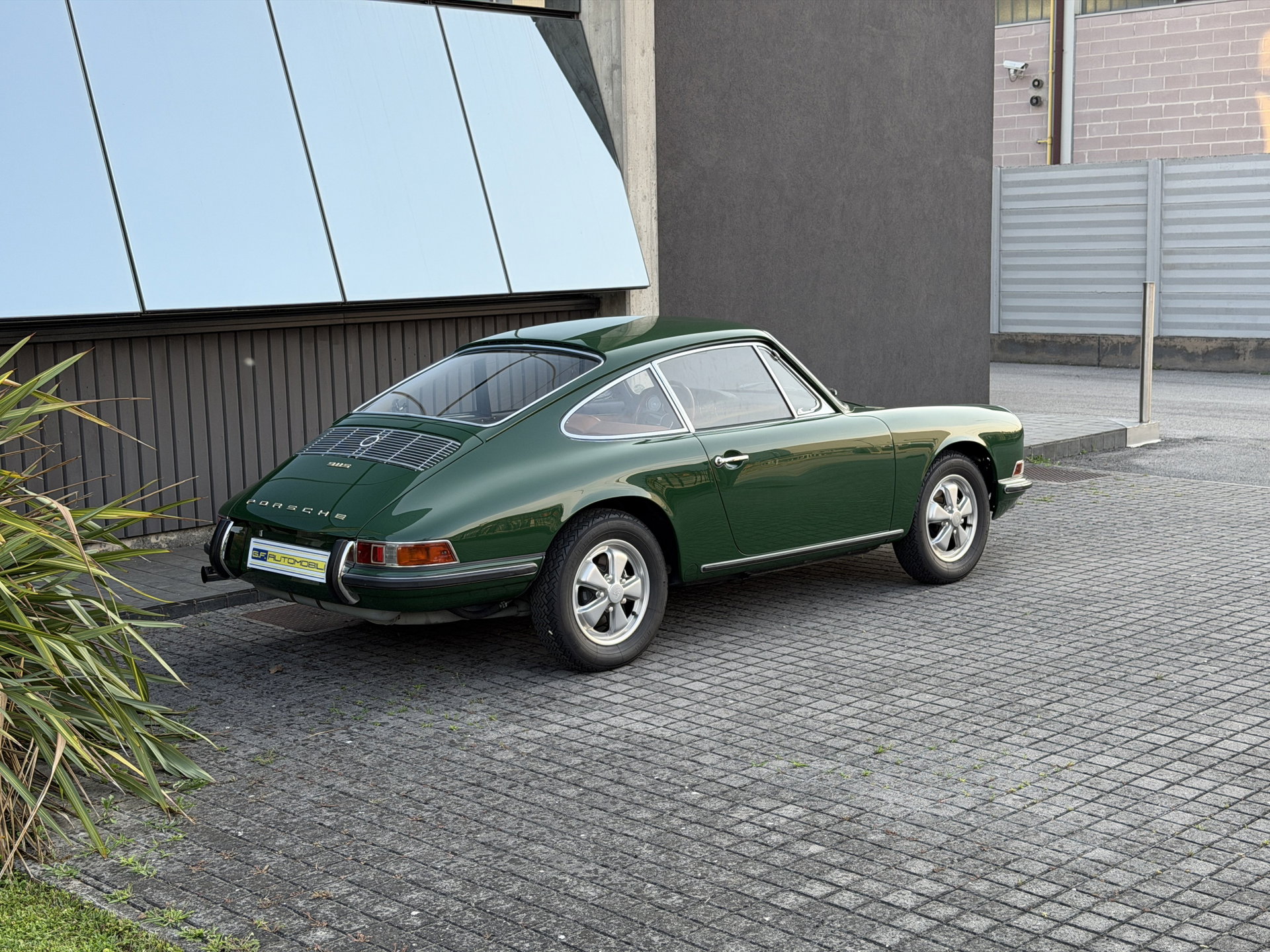 1966 Porsche 911 - 2.0 S SWB * MATCHING NUMBERS & COLORS * TOTALLY RESTORED *, foto 12