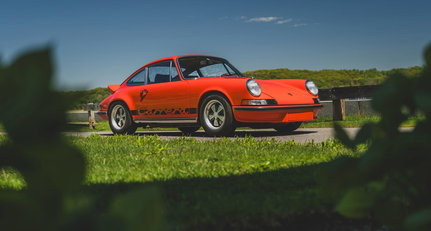 This Porsche 911 Carrera RS is a needle in the collector car