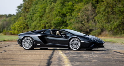 2018 Lamborghini Aventador - Aventador S LP740-4 Roadster
