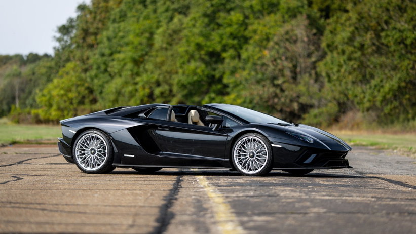 2018 Lamborghini Aventador - Aventador S LP740-4 Roadster