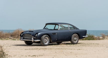 1964 Aston Martin DB5 de9f74a4bfdf99fb1ea22b46ce63217f.jpeg