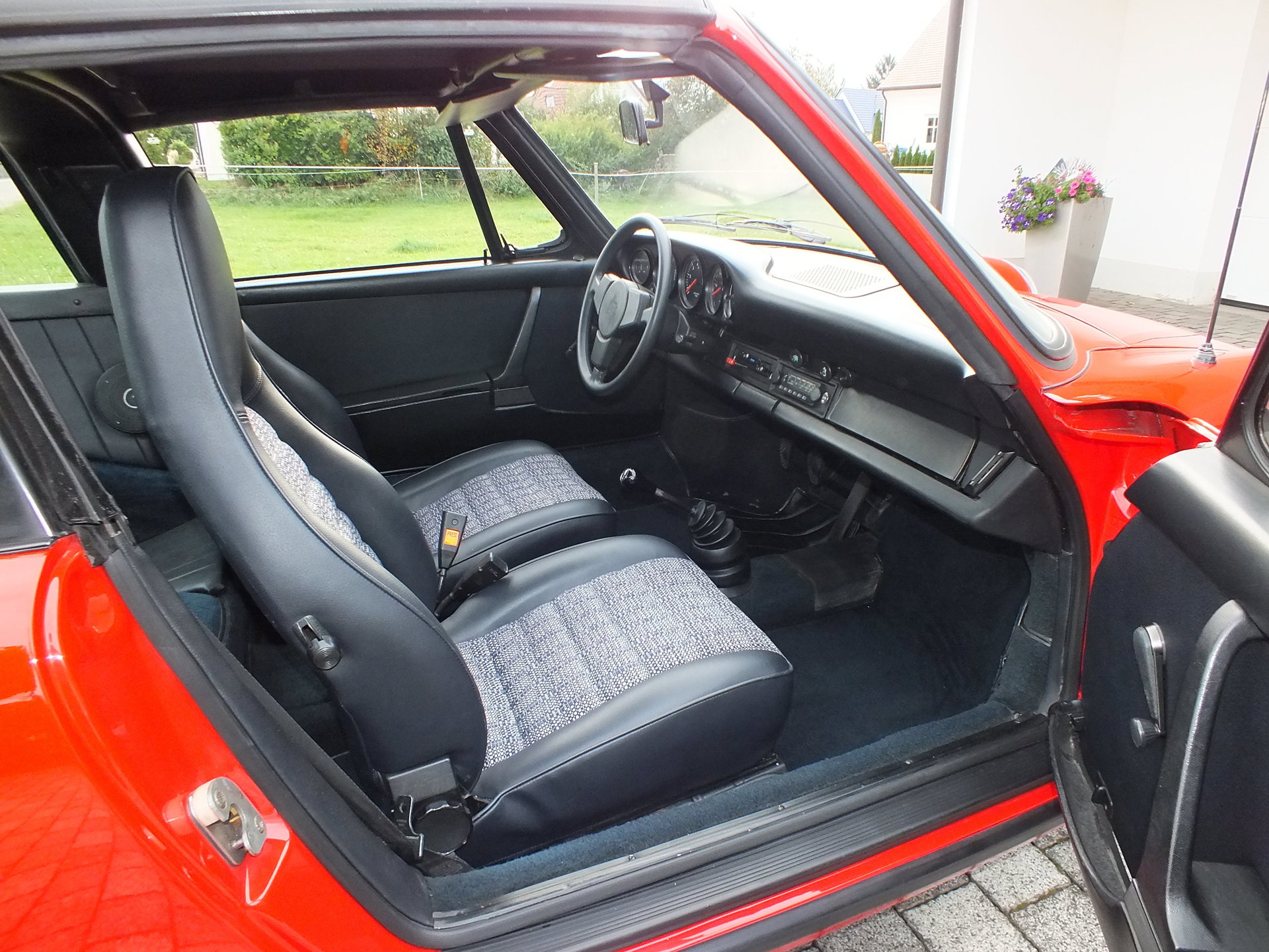 1974 Porsche 911 "G" - Carrera 2,7 MFI Targa (1 of 187), foto 12