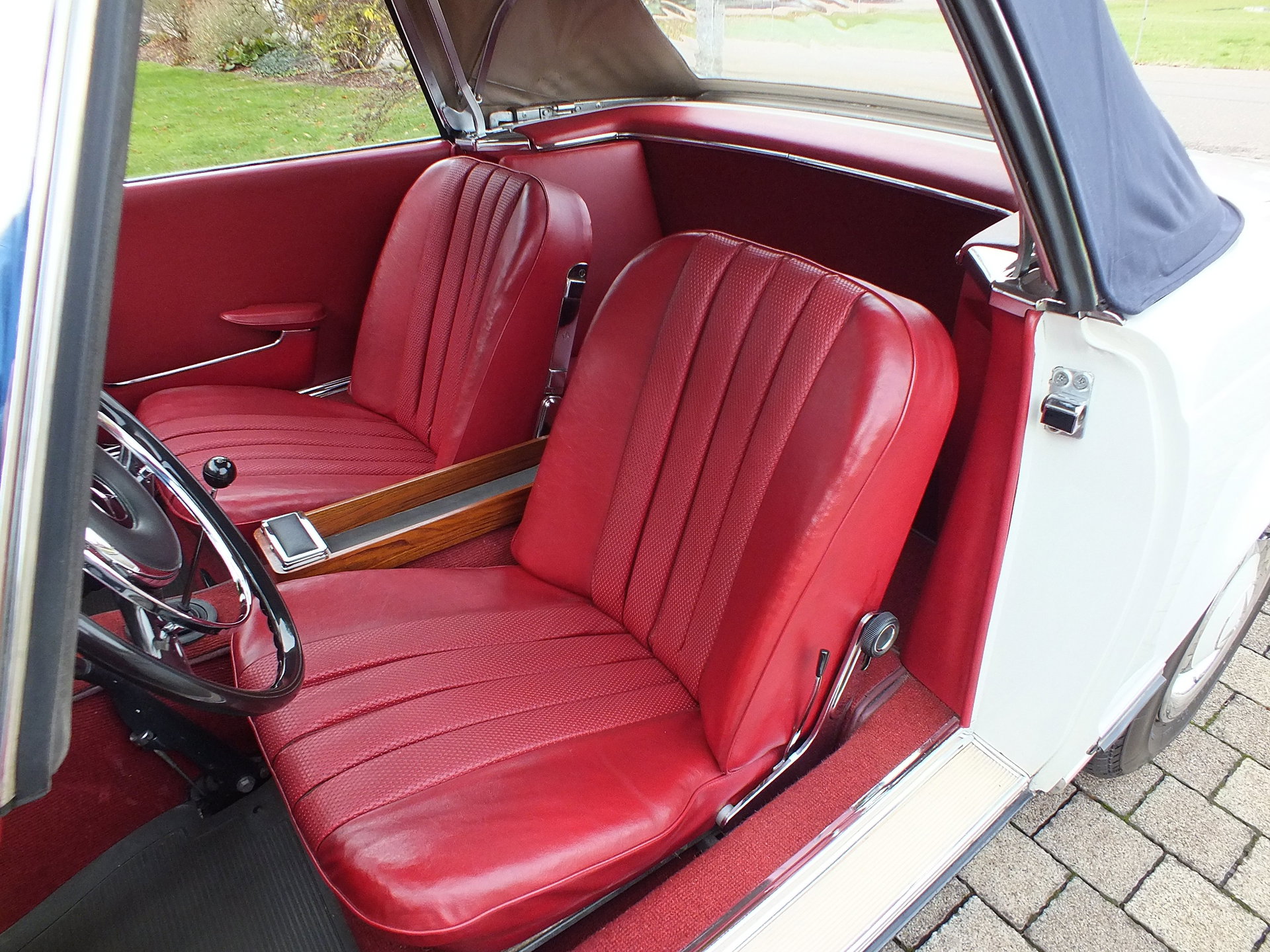 1966 Mercedes-Benz SL Pagode - 230 SL - unrestored - unique - only 35000km guaranteed, foto 9