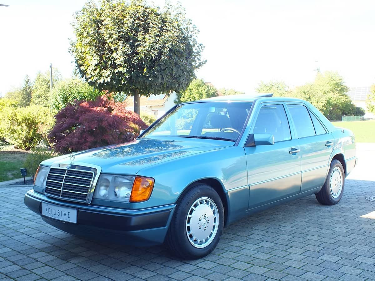 1991 Mercedes-Benz E-Class - 250 D turbo W124 beryll metallic, foto 1