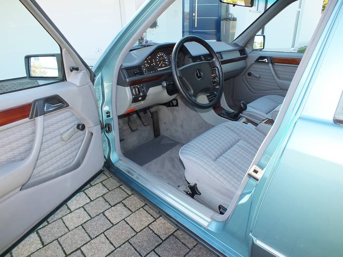 1991 Mercedes-Benz E-Class - 250 D turbo W124 beryll metallic, foto 7
