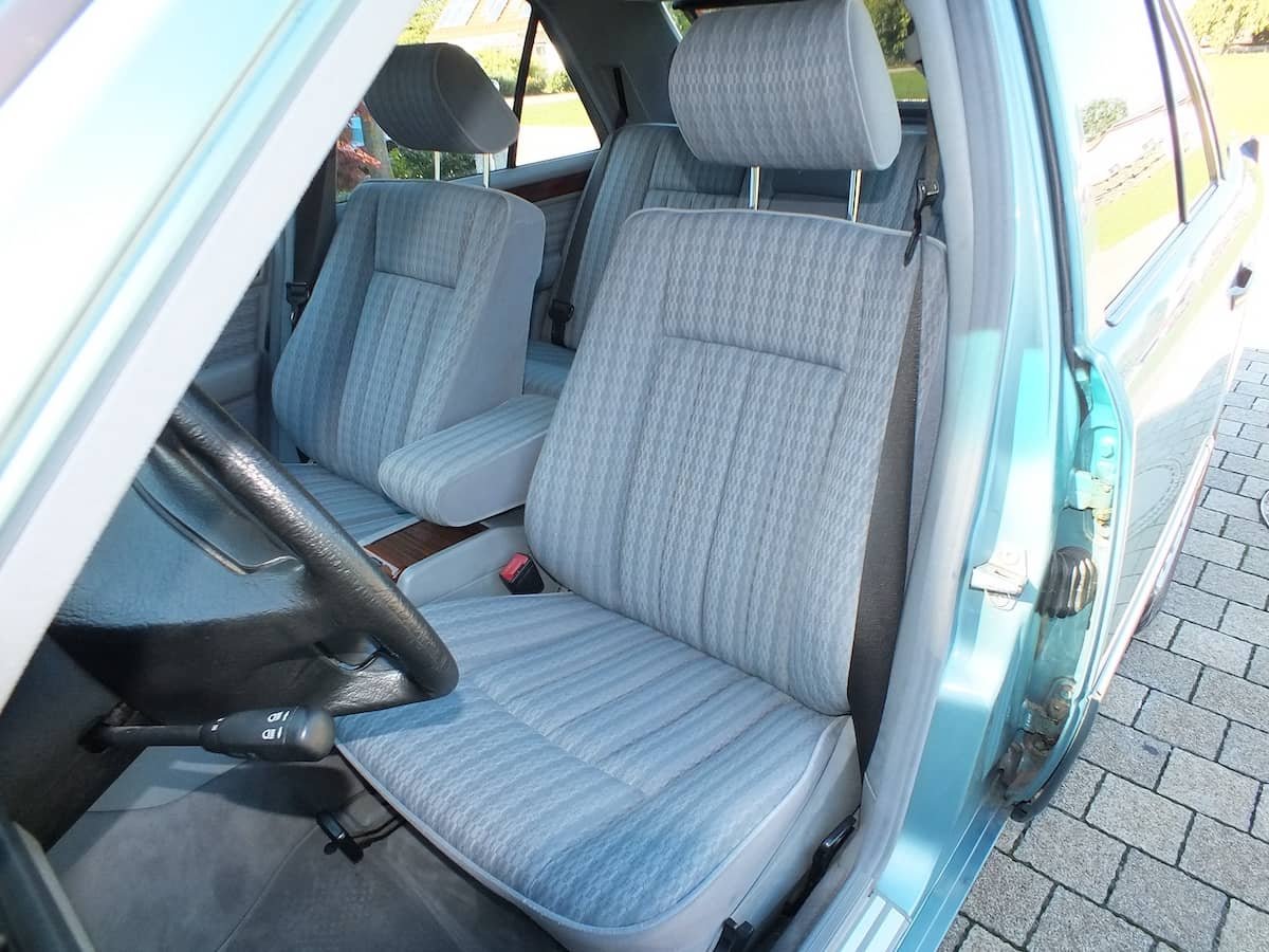 1991 Mercedes-Benz E-Class - 250 D turbo W124 beryll metallic, foto 8