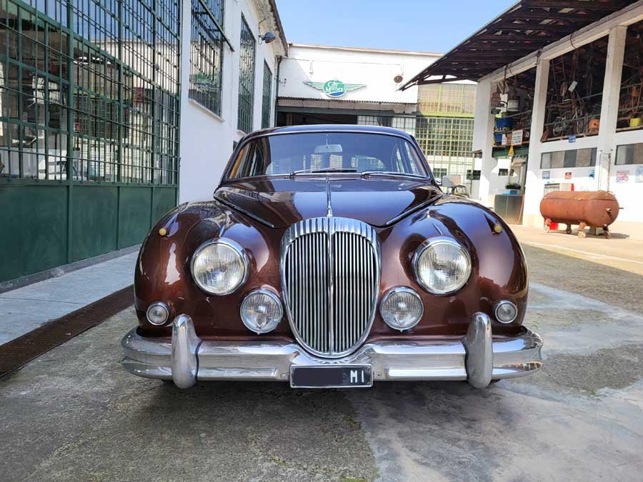 1964 Daimler 250 V8 - 2.5 V8 Saloon - SUMMER PRICE, foto 6