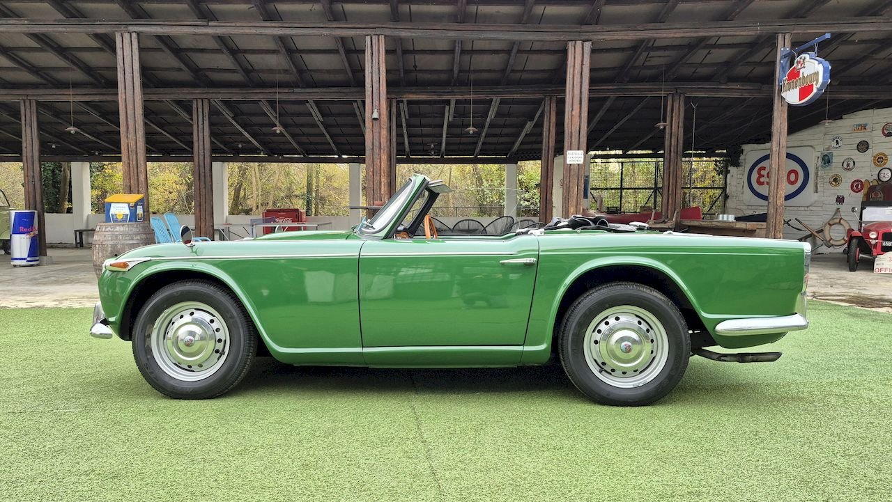 1966 Triumph TR4 - TR4A IRS - SUMMER PRICE, foto 3