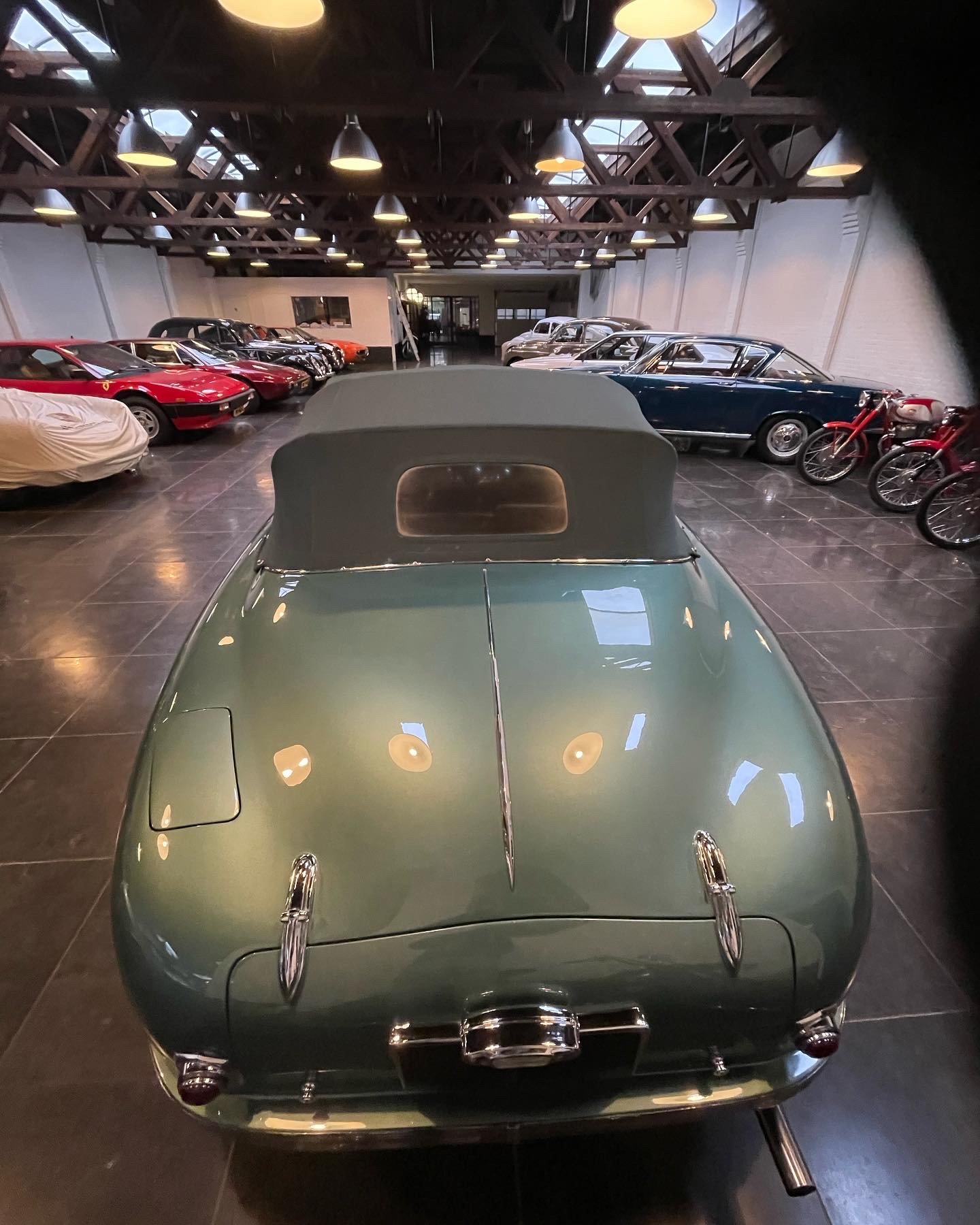 1952 Aston Martin DB2 - Original LHD Vantage DHC Concours condition Sold!, foto 2