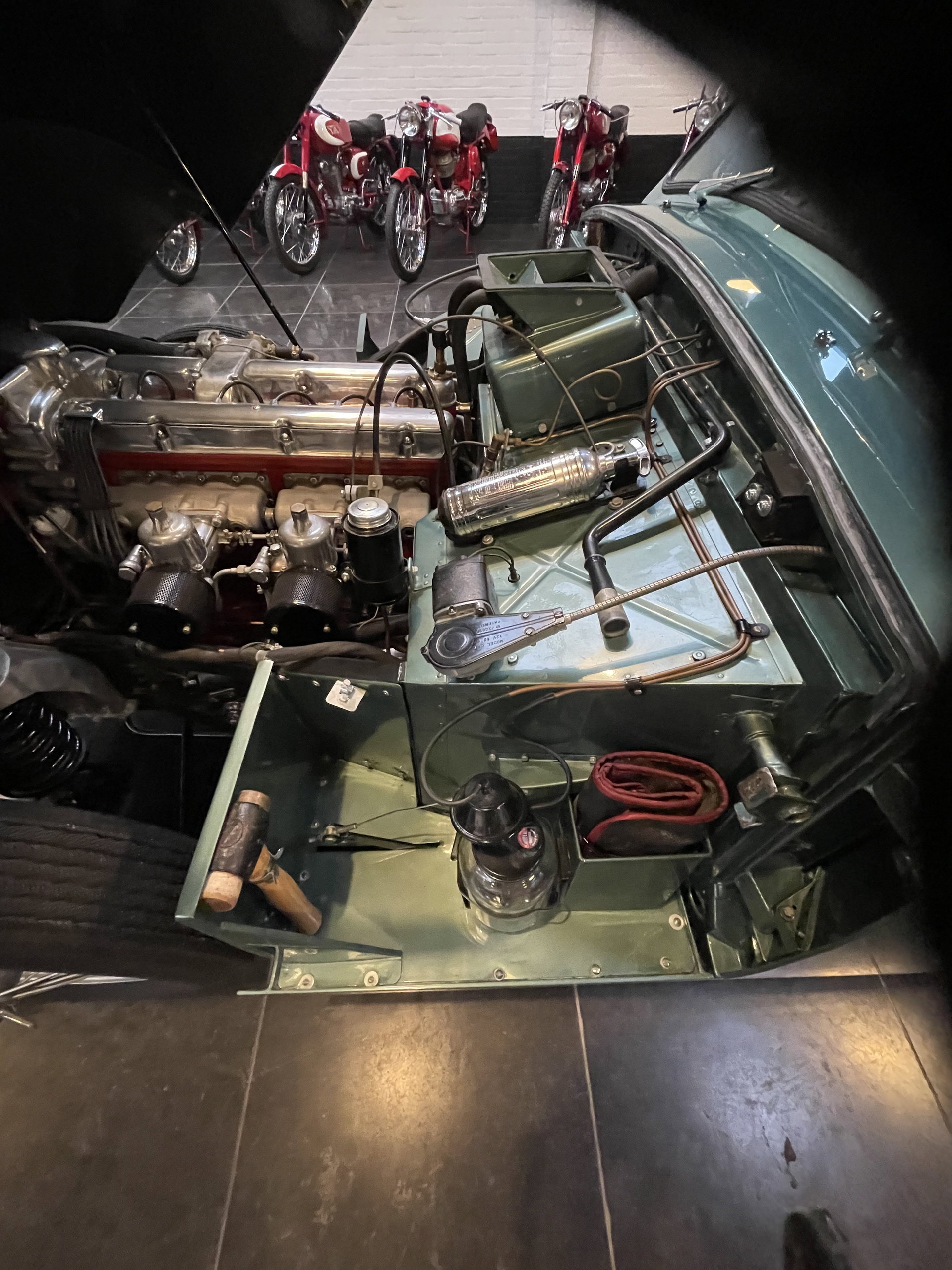 1952 Aston Martin DB2 - Original LHD Vantage DHC Concours condition Sold!, foto 5