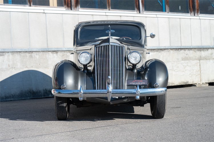 1937 Packard Six - 115-C 5-Passenger Touring Sedan, foto 7
