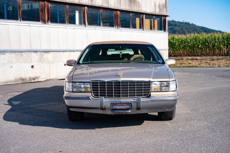 1995 Cadillac Fleetwood - Custom 6-Door, foto 3