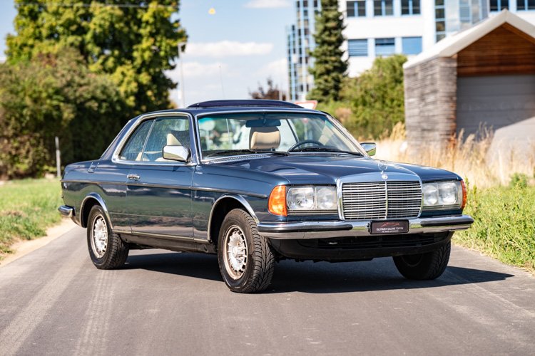 1981 Mercedes-Benz E-Class - CE W123, foto 1
