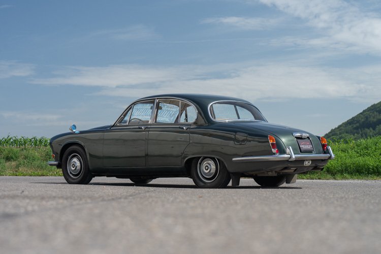 1967 Jaguar 420, foto 2