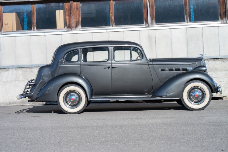 1937 Packard Six - 115-C 5-Passenger Touring Sedan, foto 5