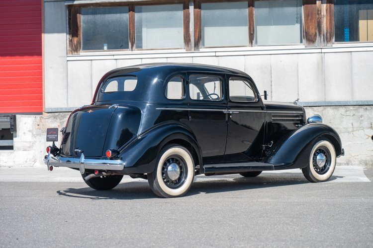 1935 Dodge Series DU - 4-Door Touring Sedan, foto 3