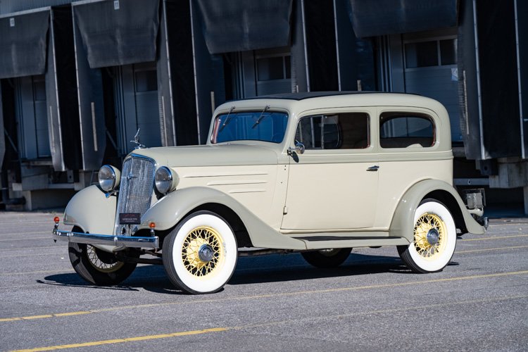 1935 Chevrolet Standard - Sedan, foto 1