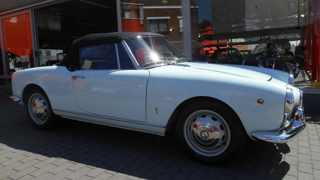 165 Alfa Romeo Spider - Giulia 1600, foto 1