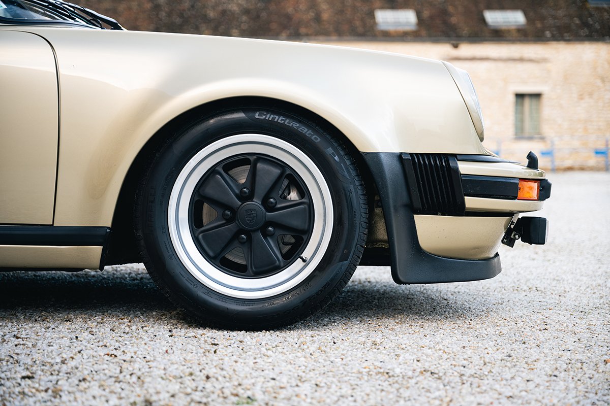 1977 Porsche 911 "Turbo" - 3.0 Turbo - 1977 - Frame off restoration !, foto 12
