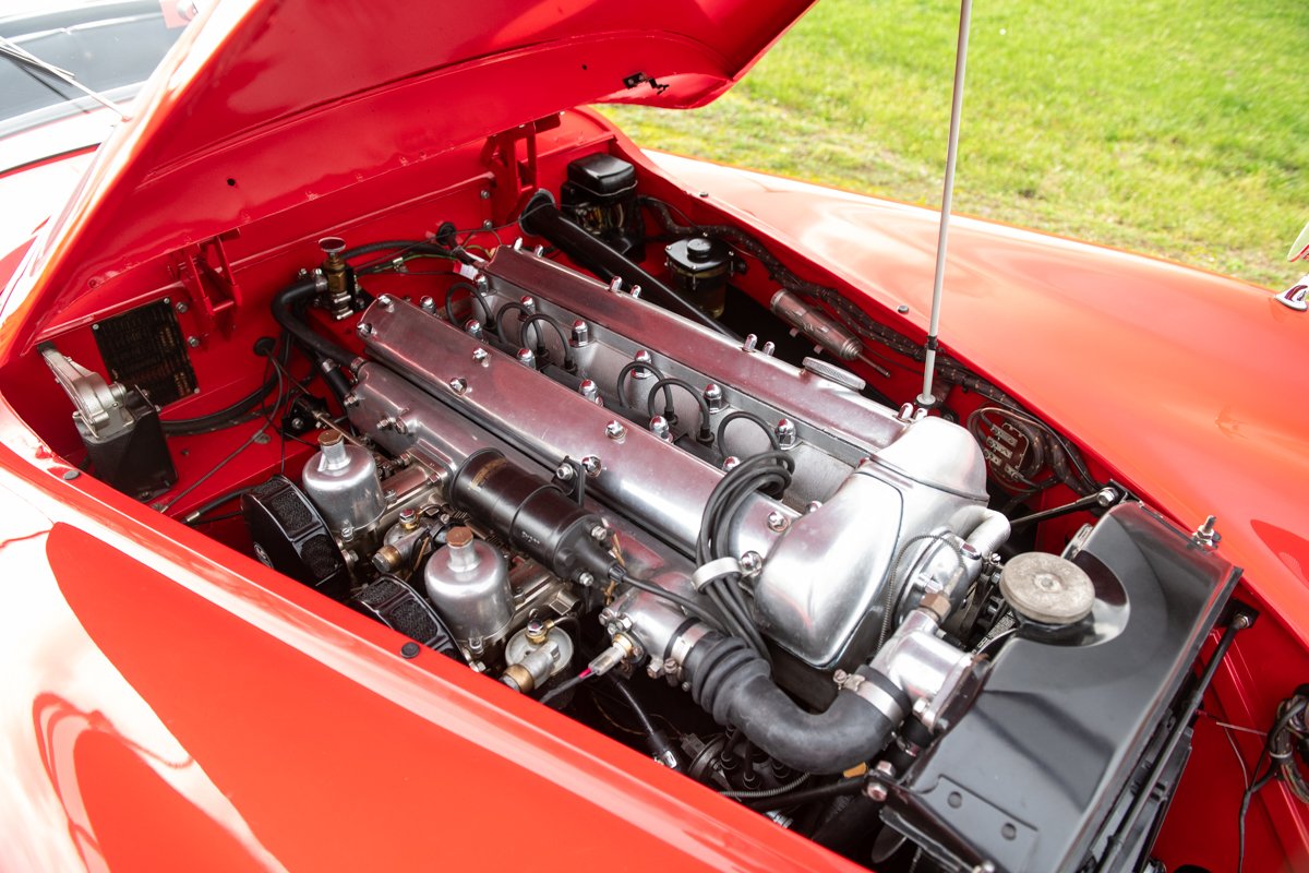 1951 Jaguar XK 120 - Jaguar XK120 Open-two-seater from 1951, “Matching Number”, Original LHD, foto 10