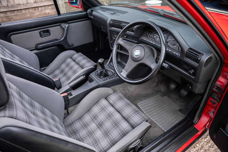 1992 BMW 325, foto 2
