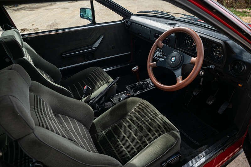1983 Alfa Romeo GTV6, foto 3