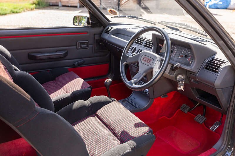 1989 Peugeot 205, foto 2