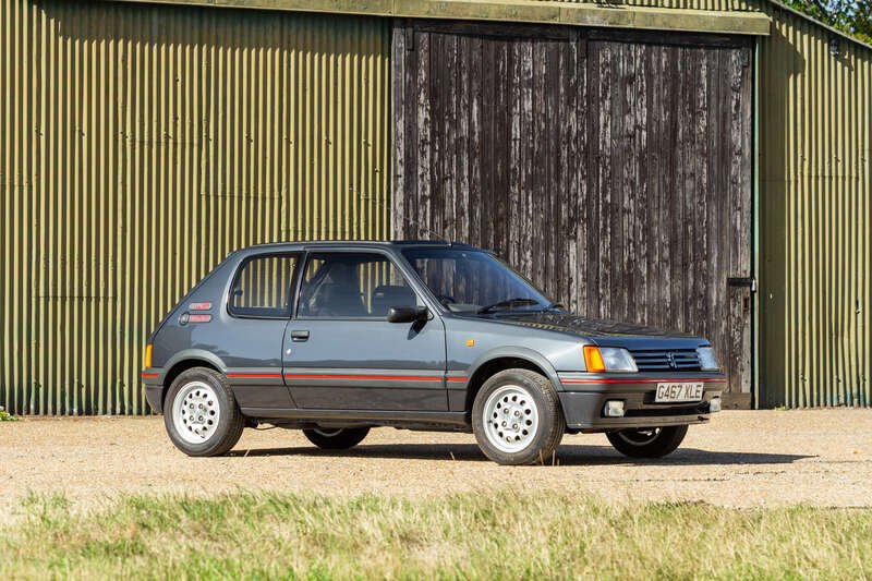 1989 Peugeot 205, foto 1
