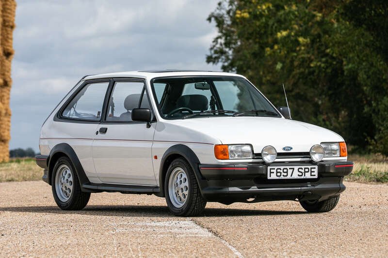 1989 Ford Fiesta, foto 1